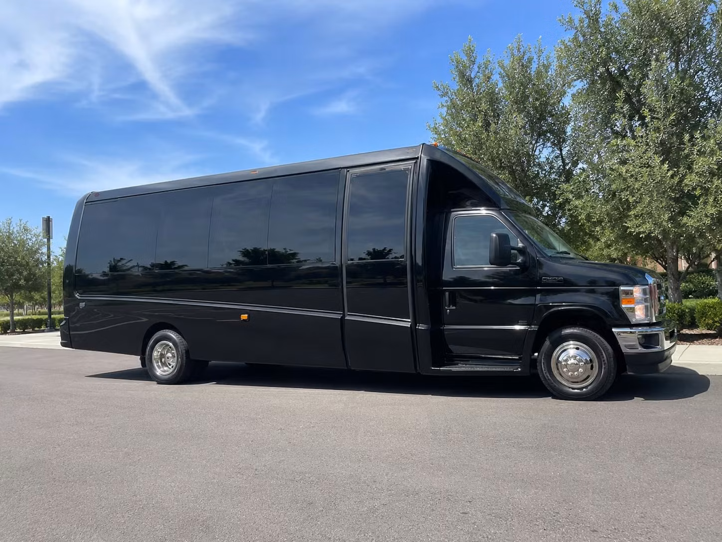 15 passenger minibus