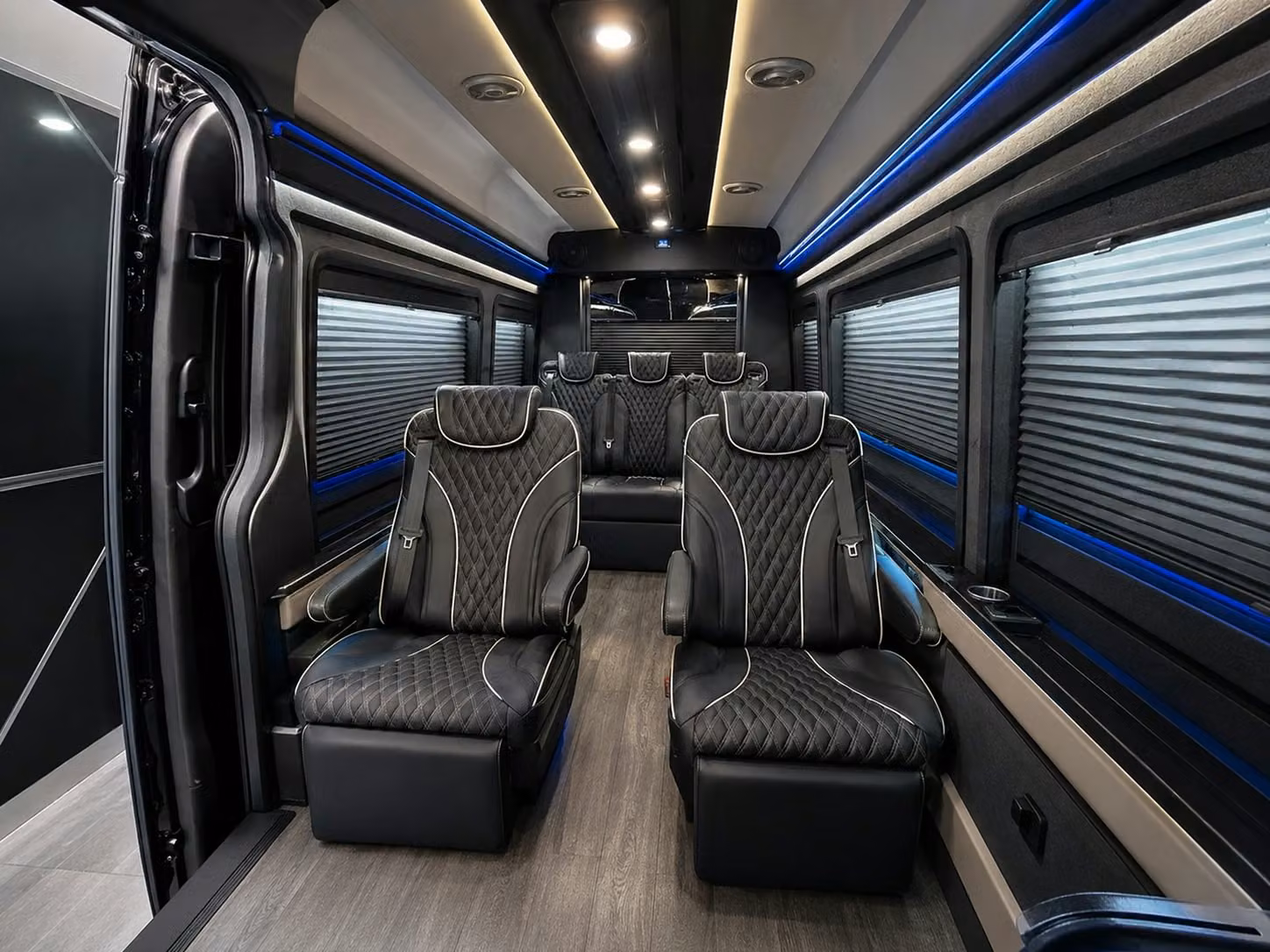 group airport transportation for corporate retreats and conference travel in key west